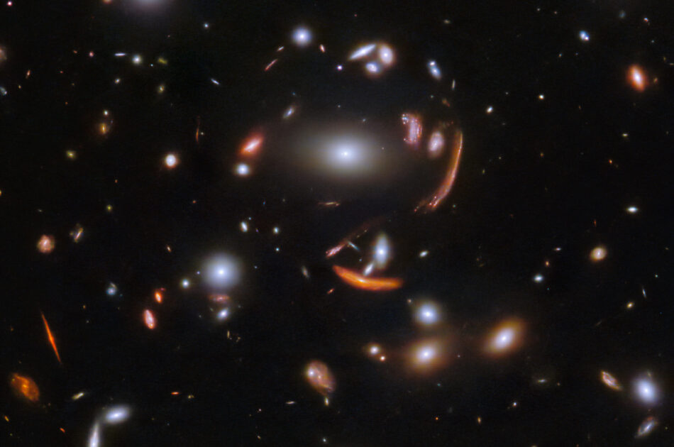Gravitational Leansing Research Gravitational Leansing Research
